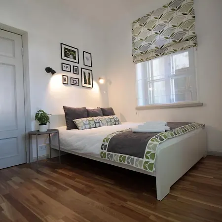 Apartamento Vintage 1br In Quiet Center Of *